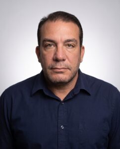 Dr. André Maurício Ferrari Beltrão