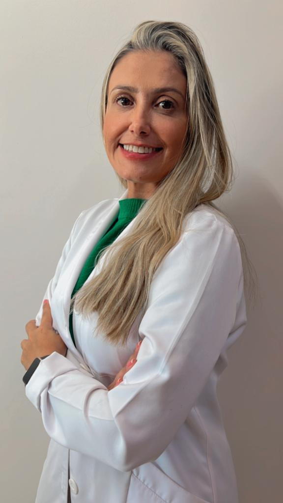 Dra. Viviane Rosa Leite